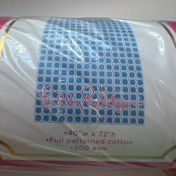 Lilly Pulitzer Frenchie Blue Caning Beach Towel, NIB - Picture 3 of 5